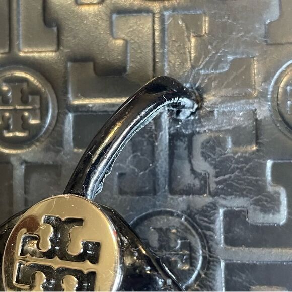 Tory Burch Black Patent Leather Thora Thong Sandals, size 9M - Picture 11 of 12